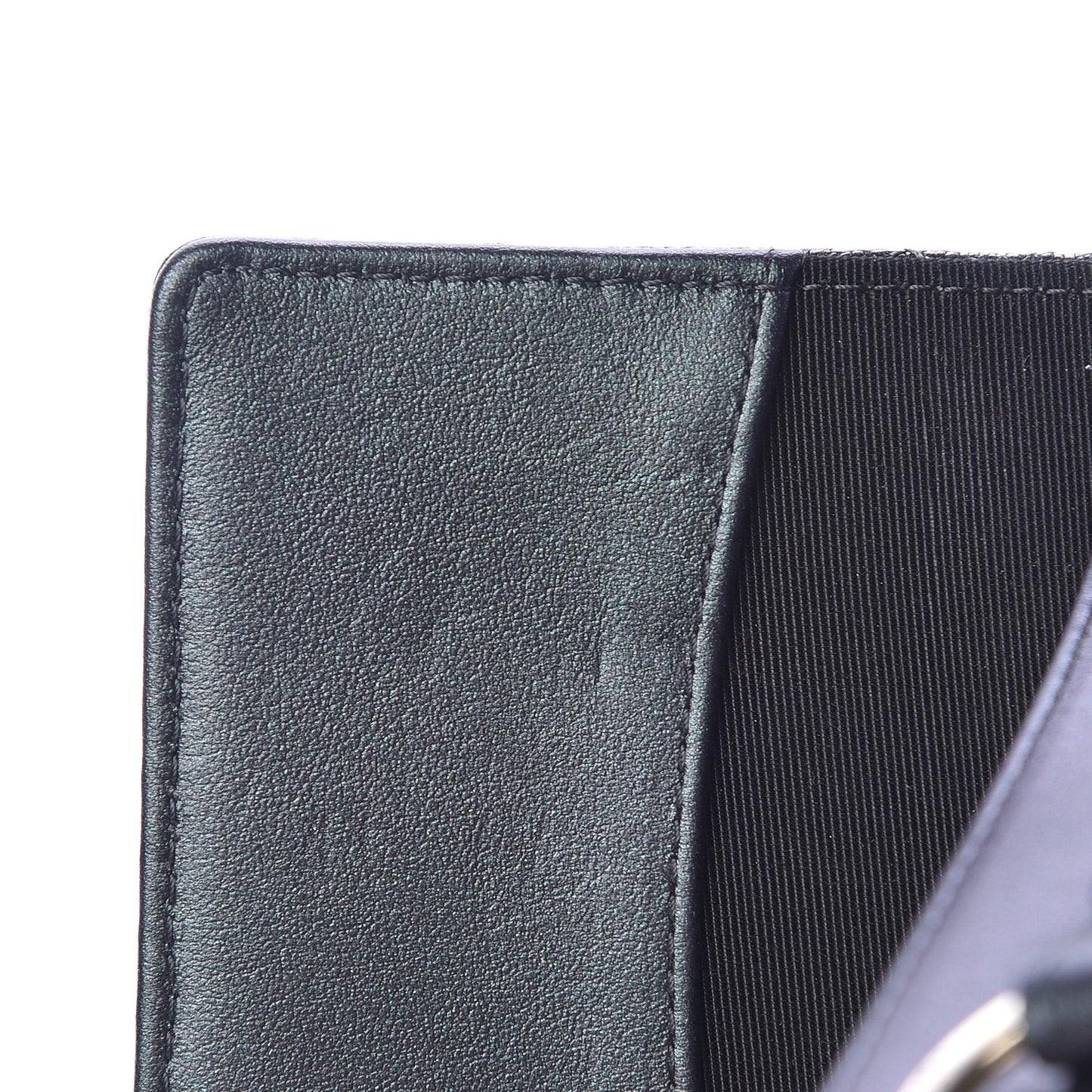Iridescent Caviar Quilted Classic 4 Key Holder Wallet Black