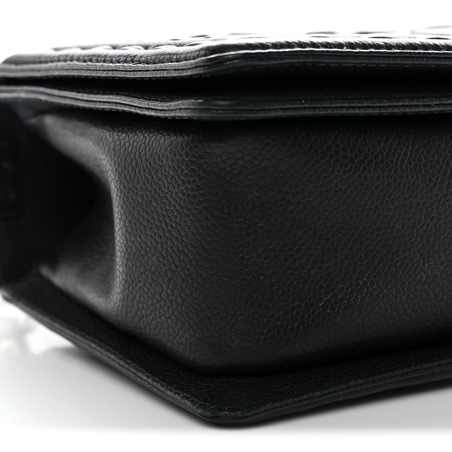Caviar Stitched Medium Boy Flap Blue