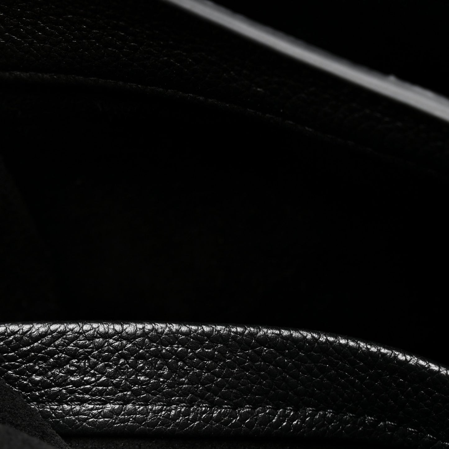 Supple Grained Calfskin Medium Soft 16 Bag Black