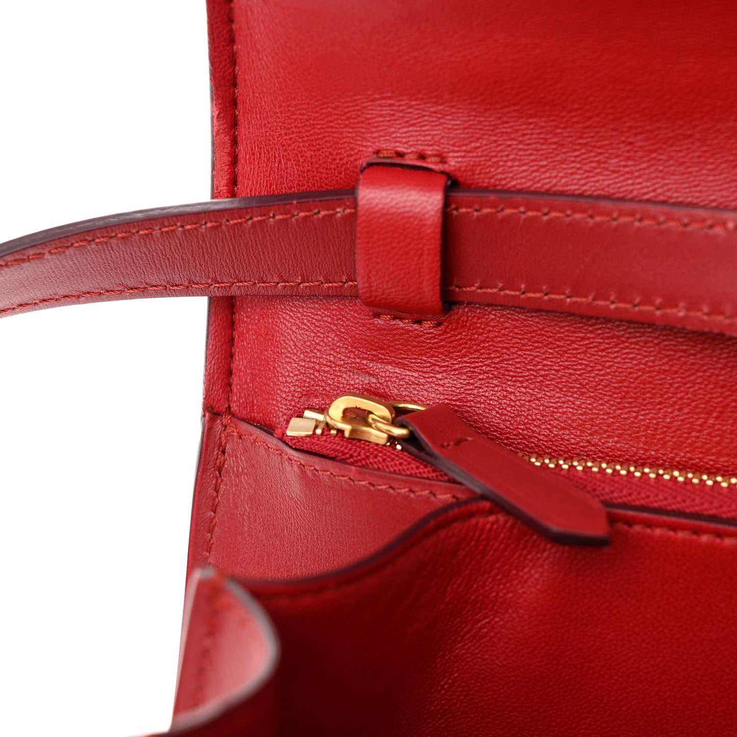 Box Calfskin Medium Classic Box Flap Bag Red
