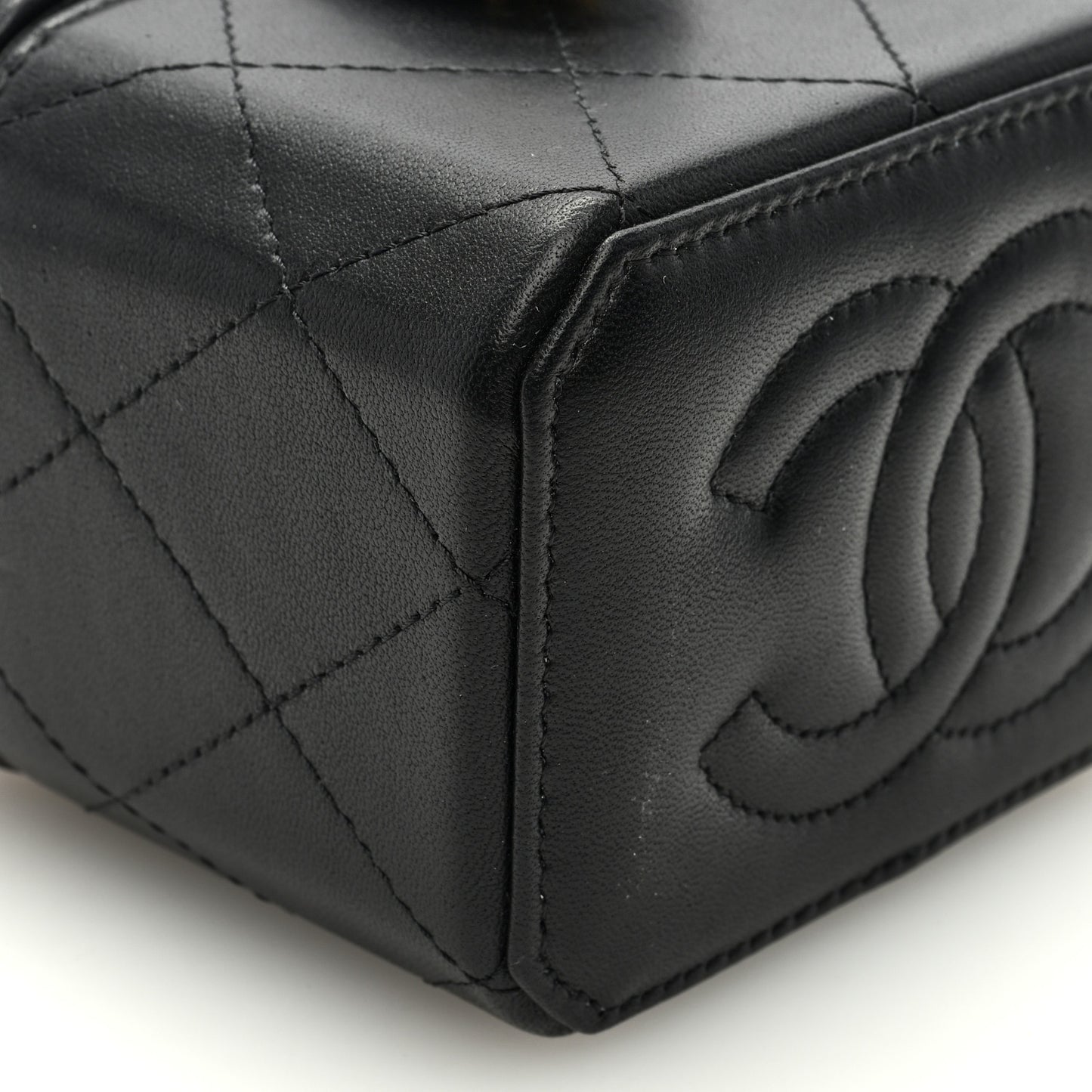 Lambskin Quilted Vanity Clutch With Chain Black