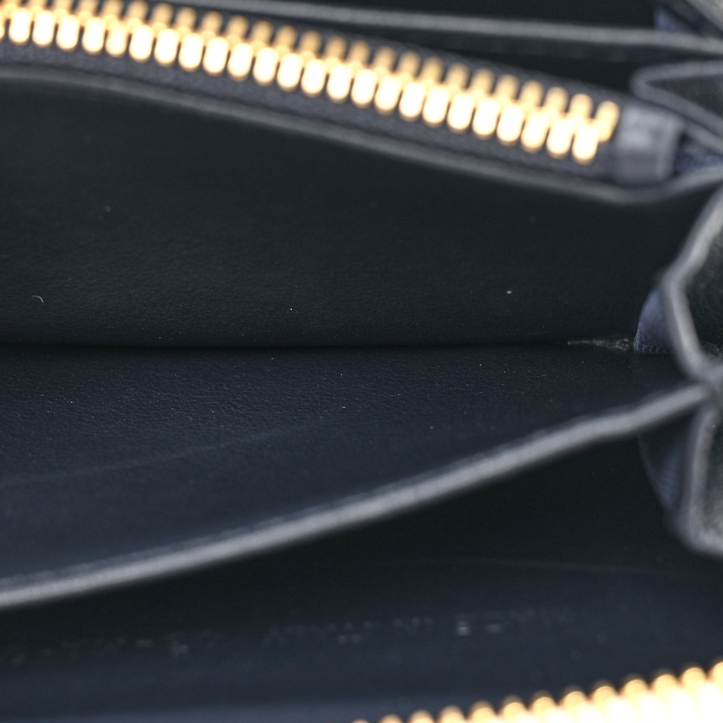 Calfskin Vibe Voyageur Card Holder Blue White