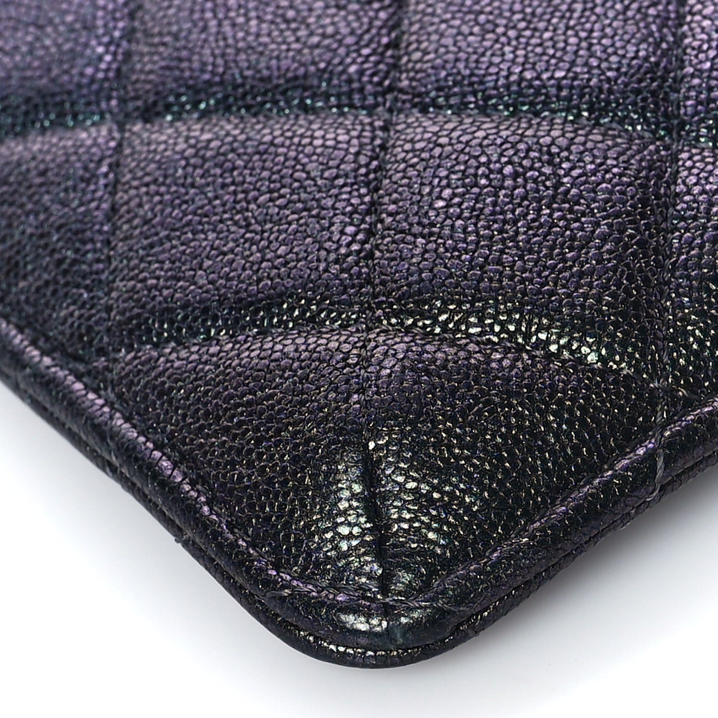 Iridescent Caviar Quilted Classic Flat Wallet Pouch Black