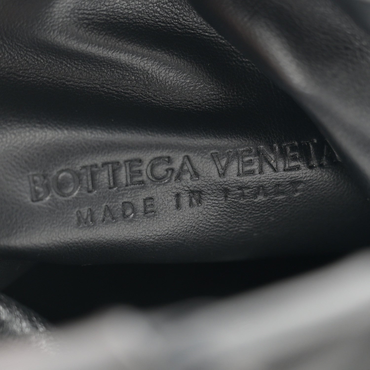 Bottega Veneta Calfskin Intrecciato Mini Hop Black 6 of 10