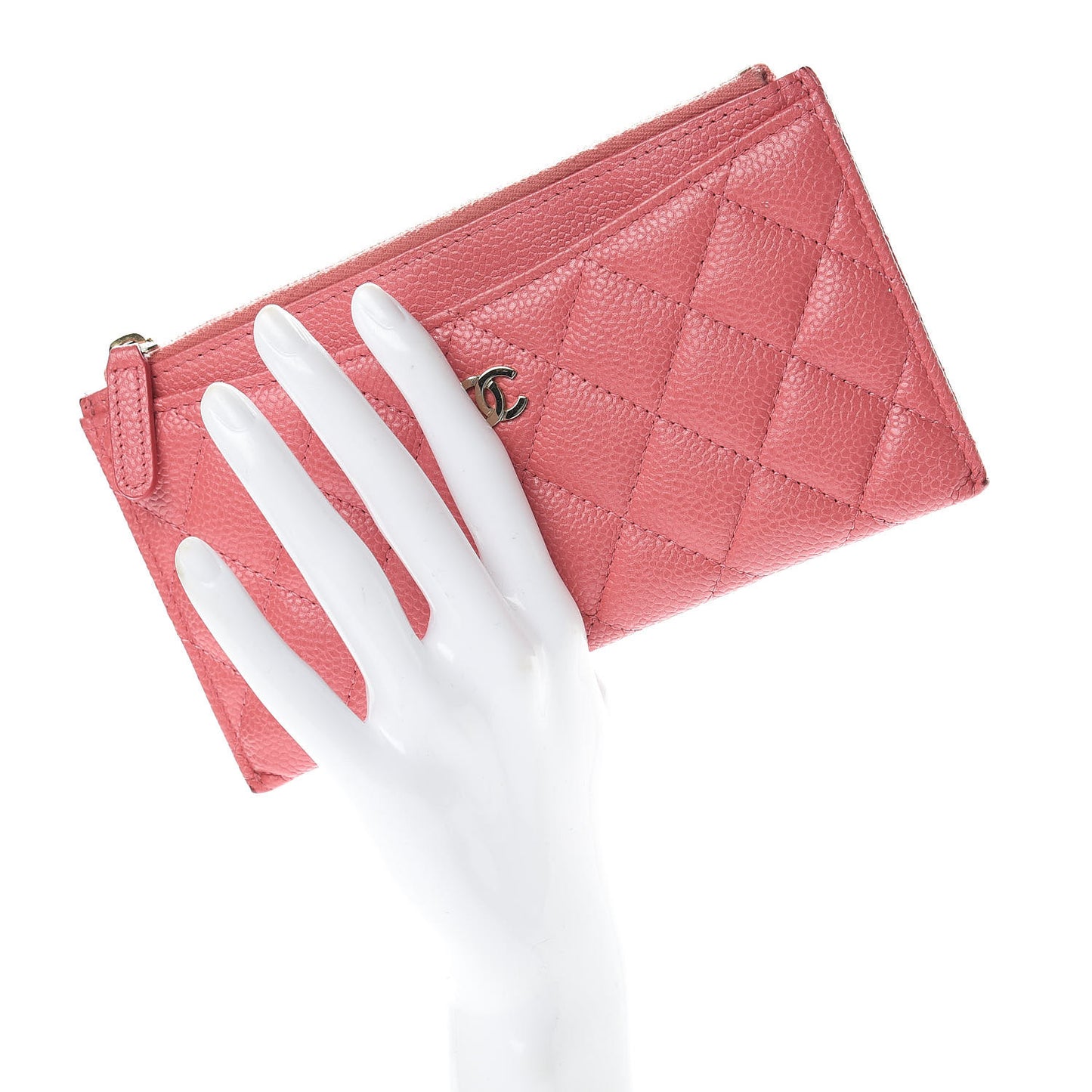 Iridescent Caviar Quilted Classic Zip Pouch Pink