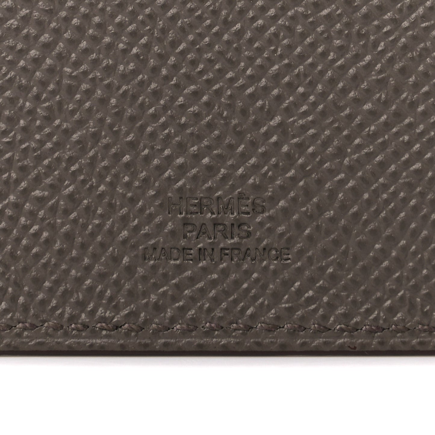 Epsom Tarmac Dot PM Passport Holder Etain Black
