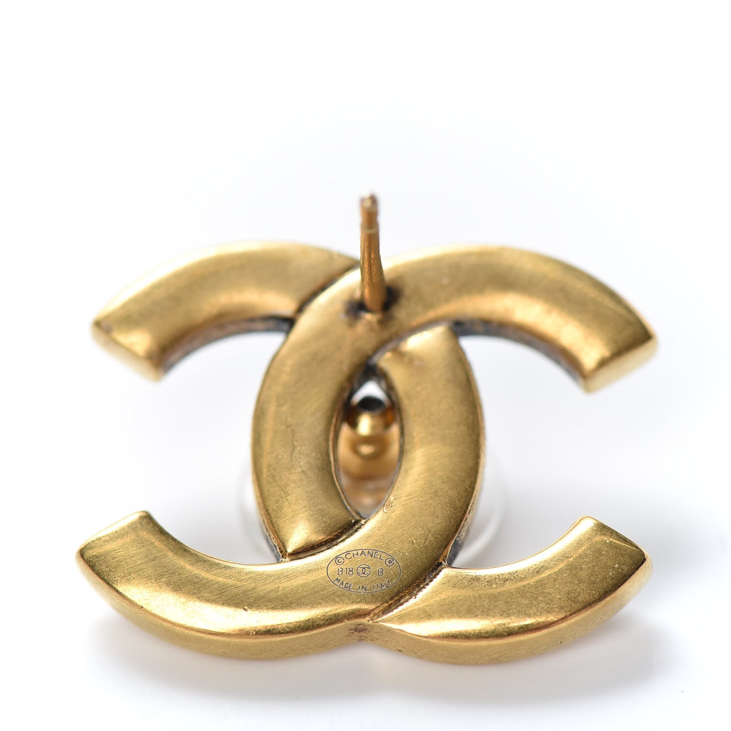 Metal CC Chain Earrings Gold
