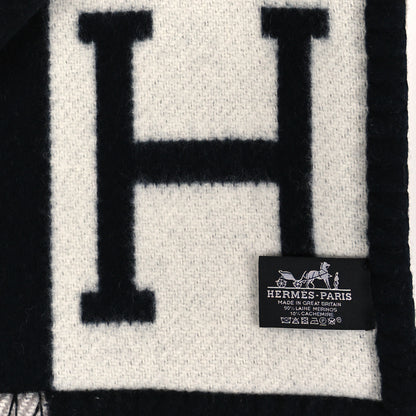 Hermes Wool Cashmere Avalon III Blanket Ecru Black 3 of 3