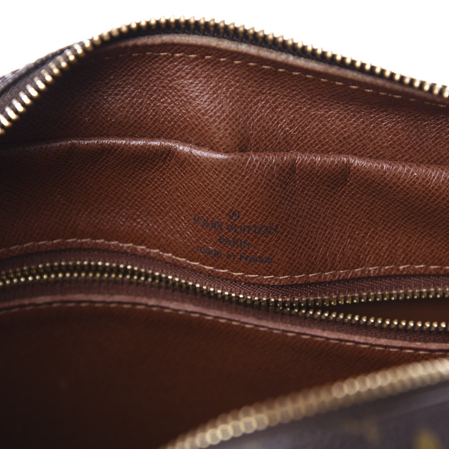 Monogram Nil 28