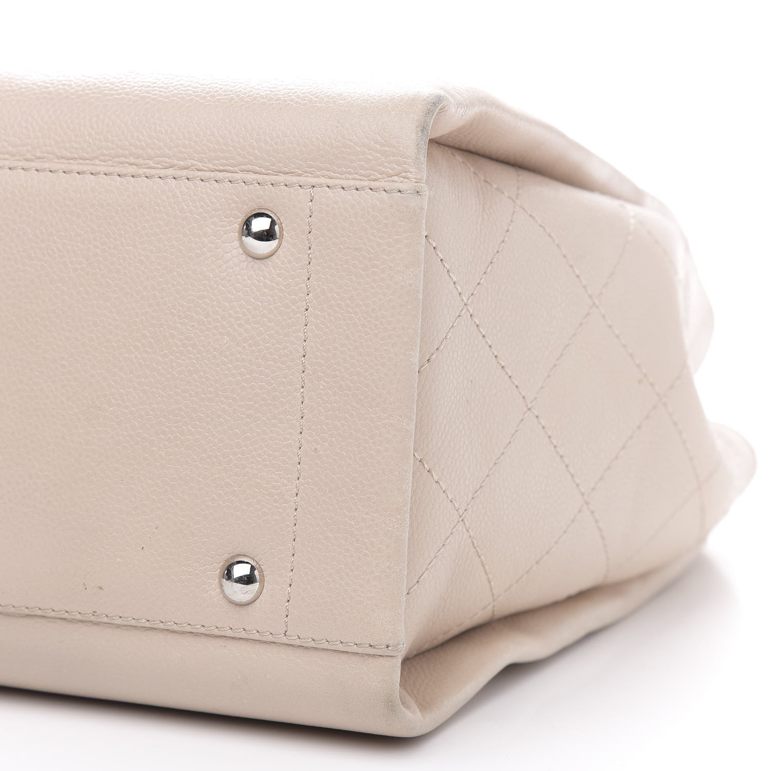 Chanel Caviar CC Tote Beige 10 of 19