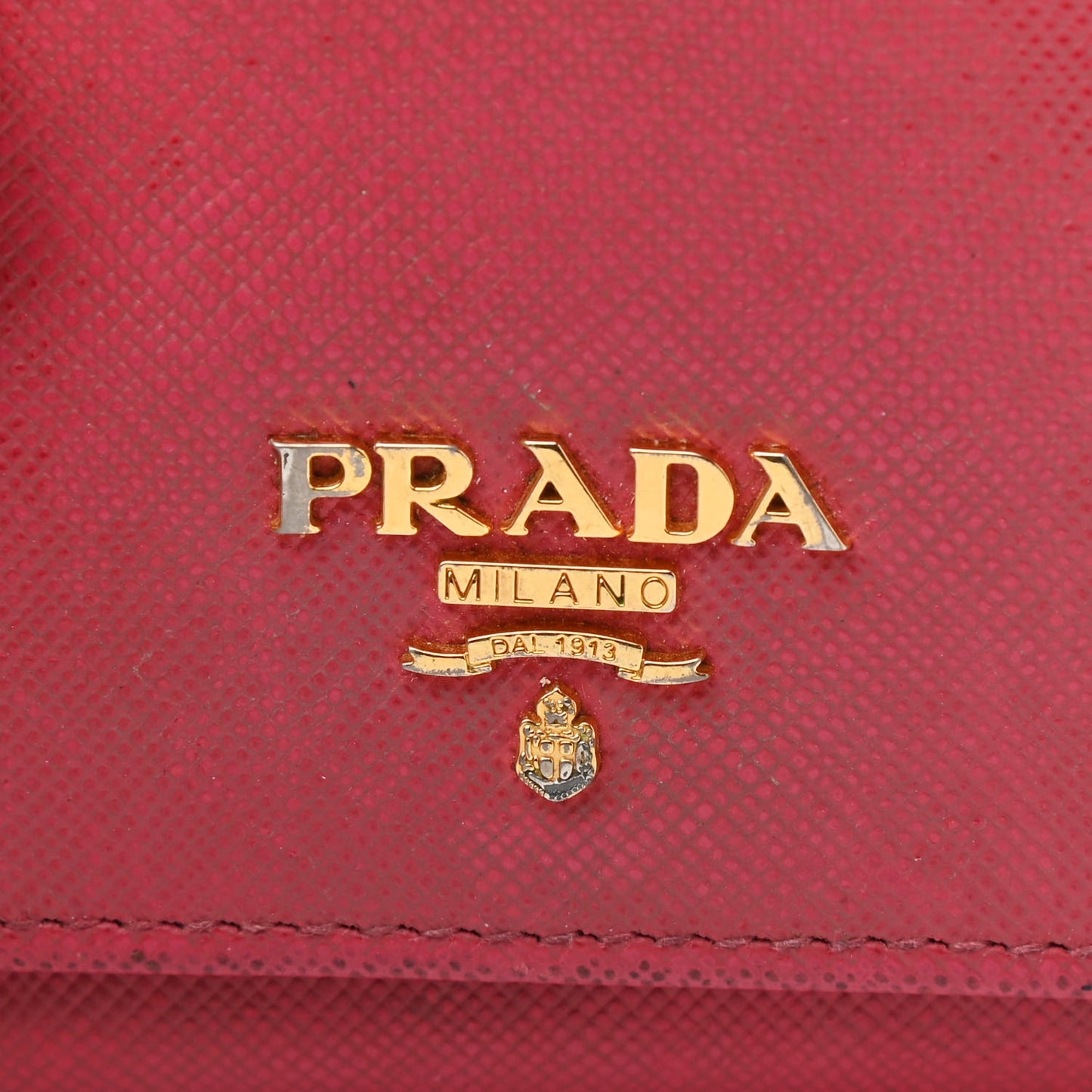 Saffiano Metal Tri-Fold Wallet Peonia
