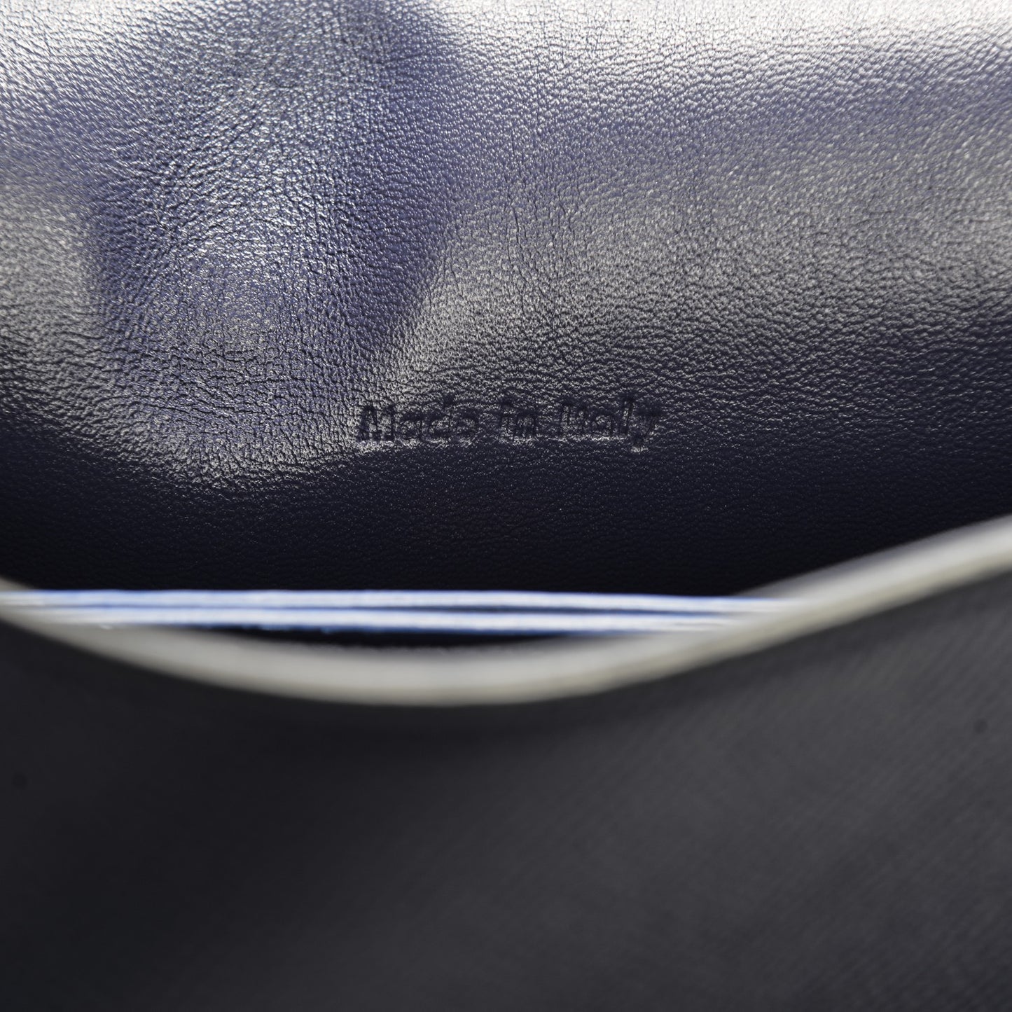 Grained Calfskin Medium Trotteur Indigo