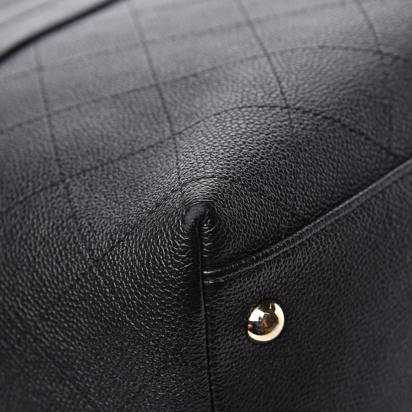 Crumpled Grained Calfskin Zip and Carry Shopping Tote Black
