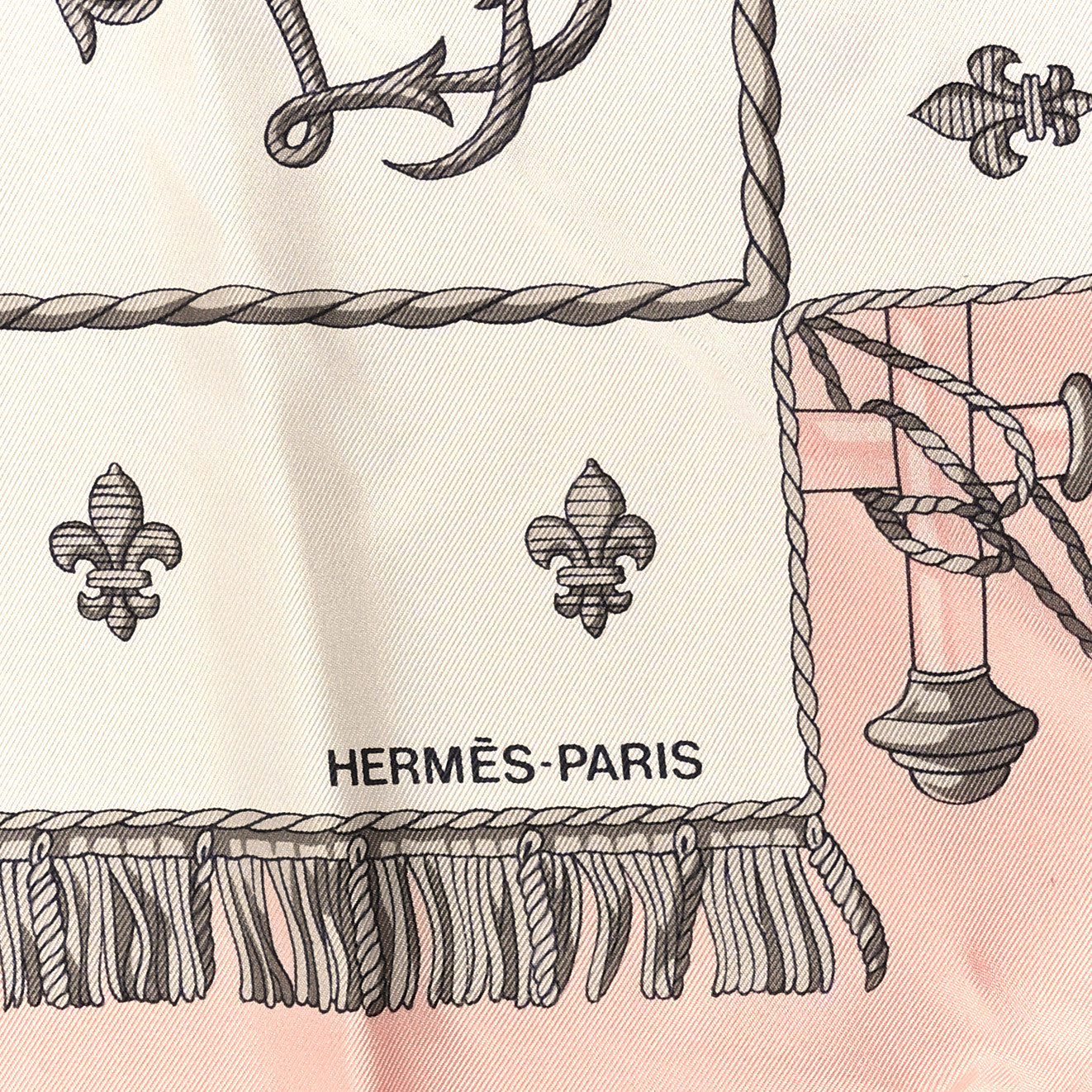 Silk Vue Du Carosse De La Galere La Reale Scarf 90 Rose White Gris