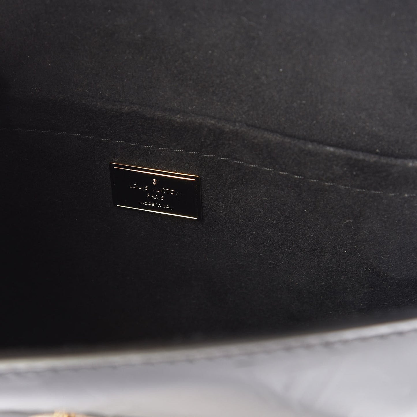 Vernis Epi Monogram Spring Street Black