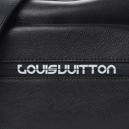 Louis Vuitton Taiga Outdoor Messenger PM Black 8 of 9