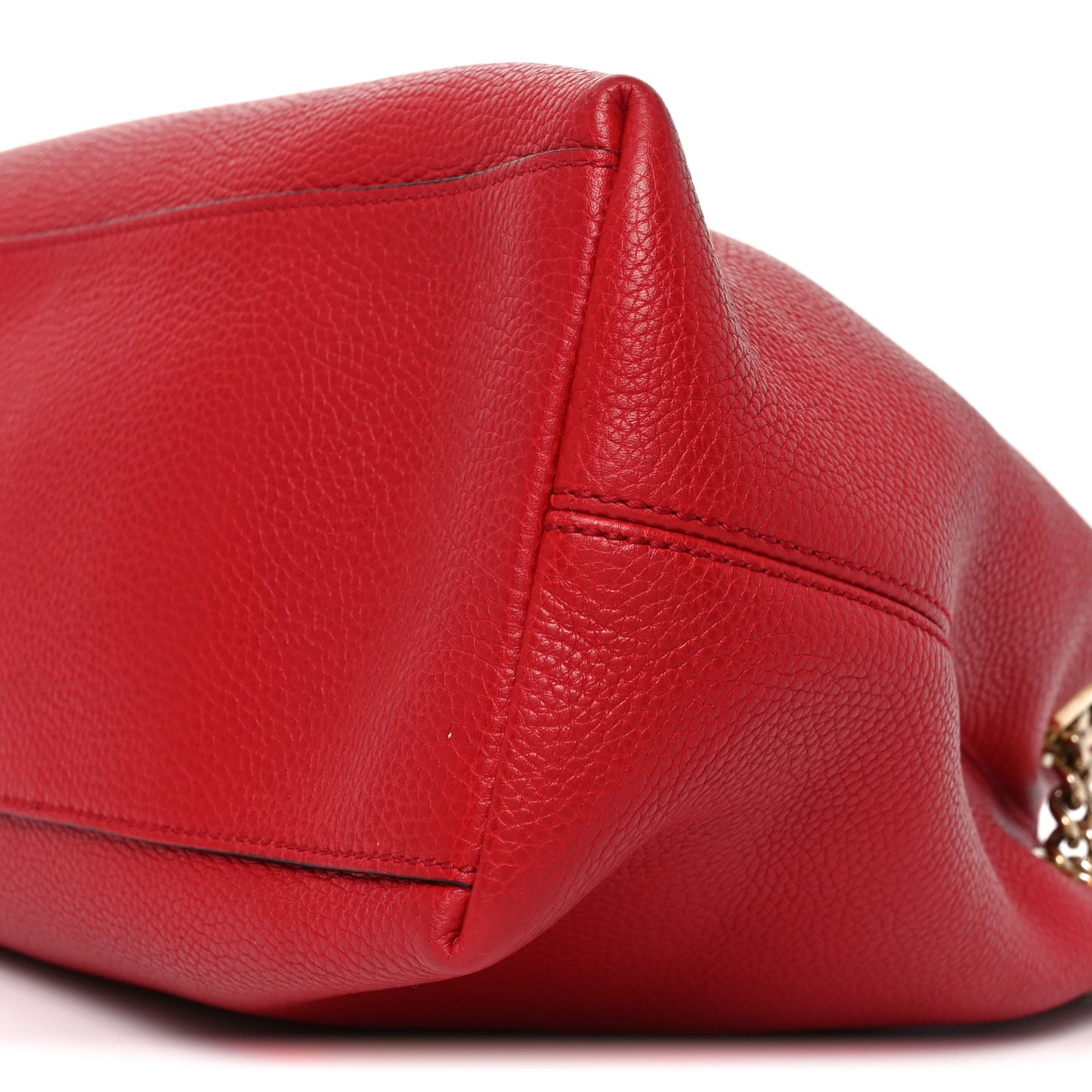 Pebbled Calfskin Medium Soho Chain Shoulder Bag Tabasco Red