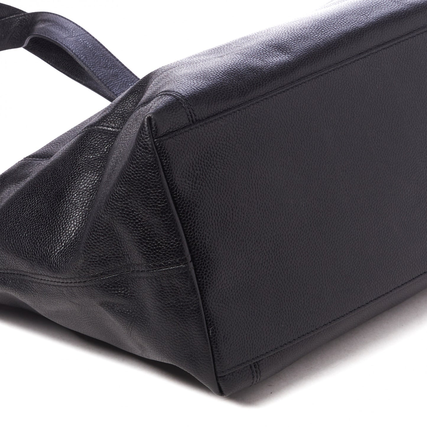 Caviar CC Tote Black