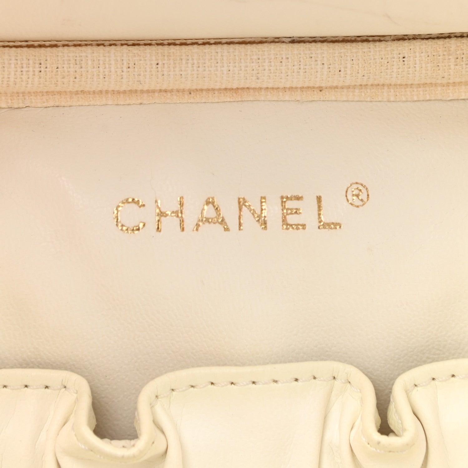 Chanel Caviar Cosmetic Vanity Bag White 9 of 11