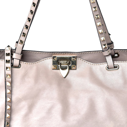 Valentino Garavani Vitello Medium Rockstud Tote Poudre 12 of 13