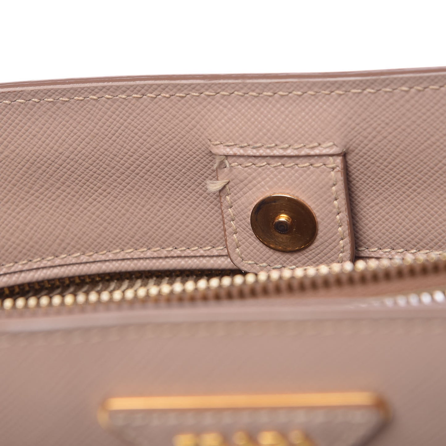 Saffiano Lux Medium Tote Cammeo