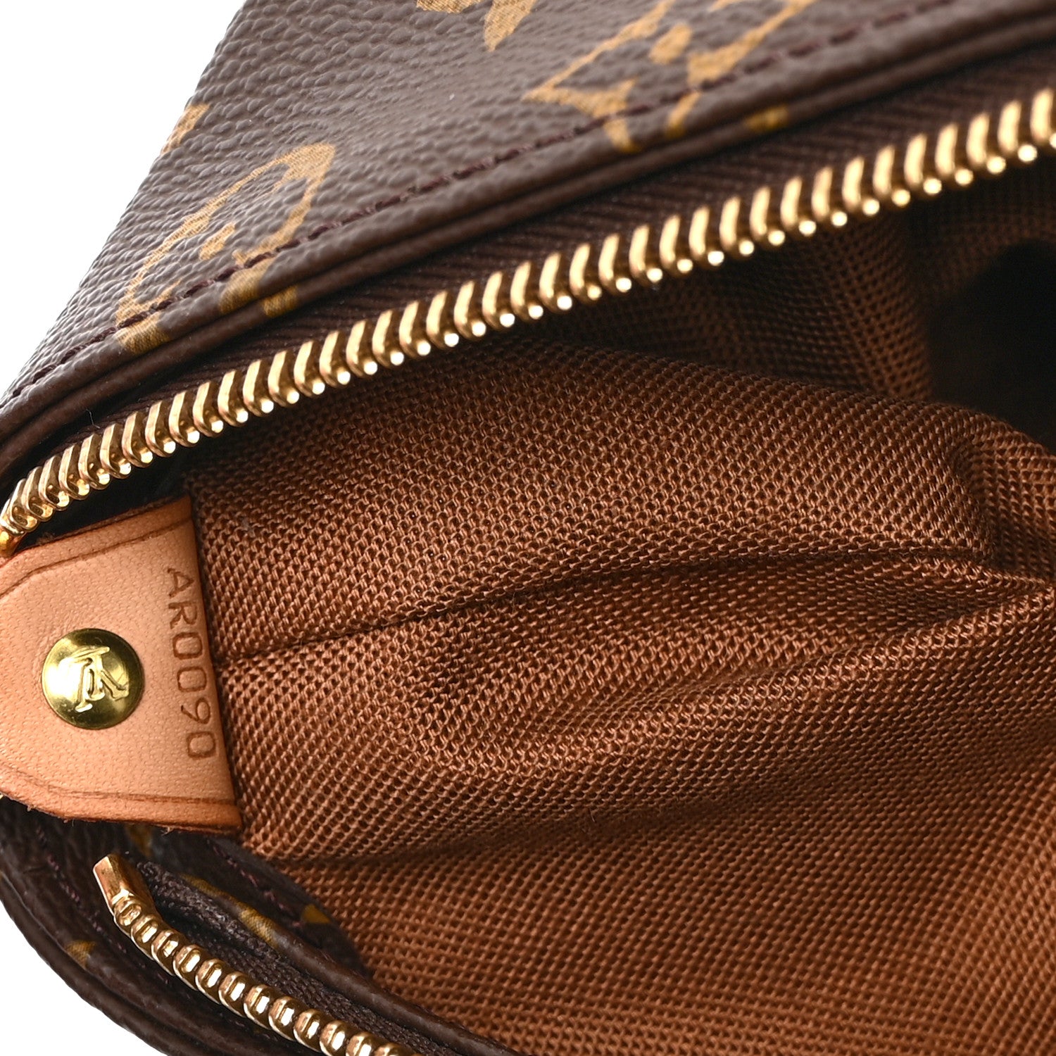 Louis Vuitton Monogram Cabas Mezzo 7 of 10