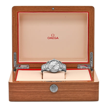 Omega Stainless Steel Diamond Mother of Pearl 34mm Seamaster Aqua Terra Co-Axial Master Chronometer Automatic Watch 220.10.34.20.55.001 5 of 5