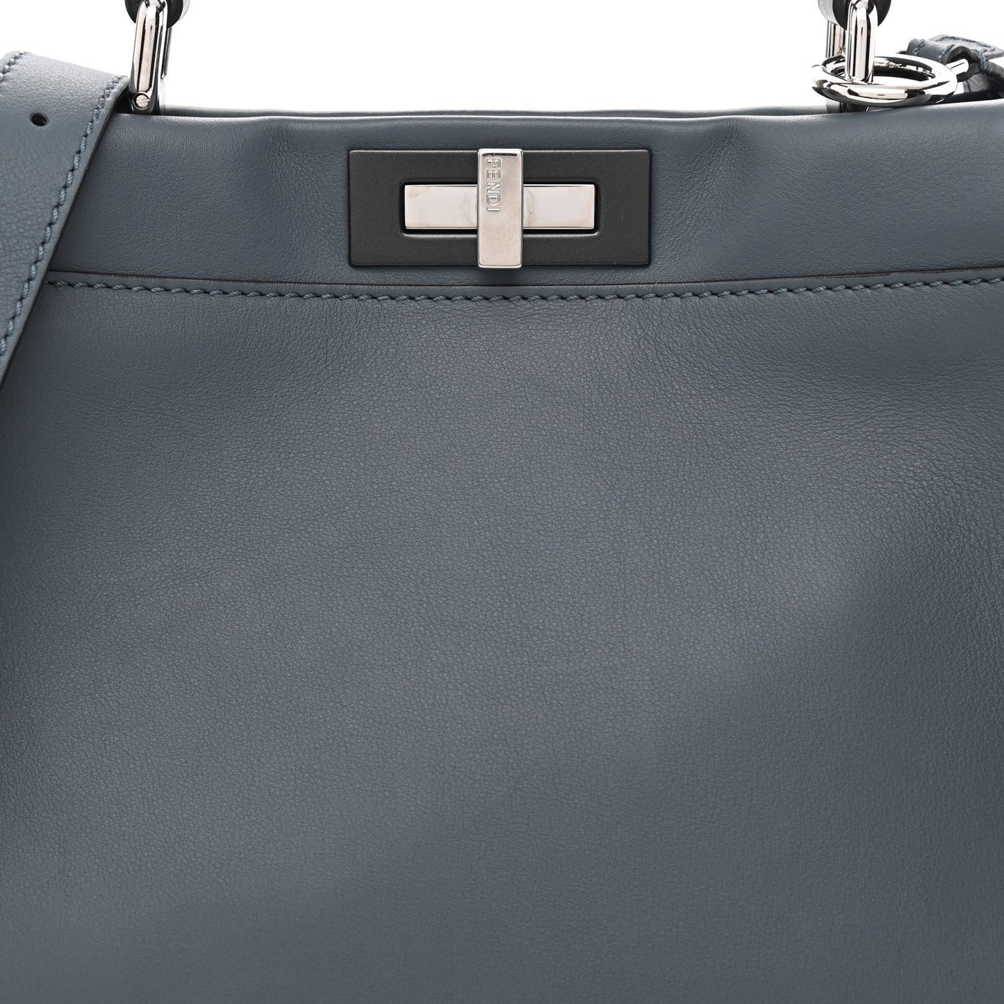Vitello Seta Shiny Nappa Medium Peekaboo Iconic Satchel Tempesta Grigio Perla