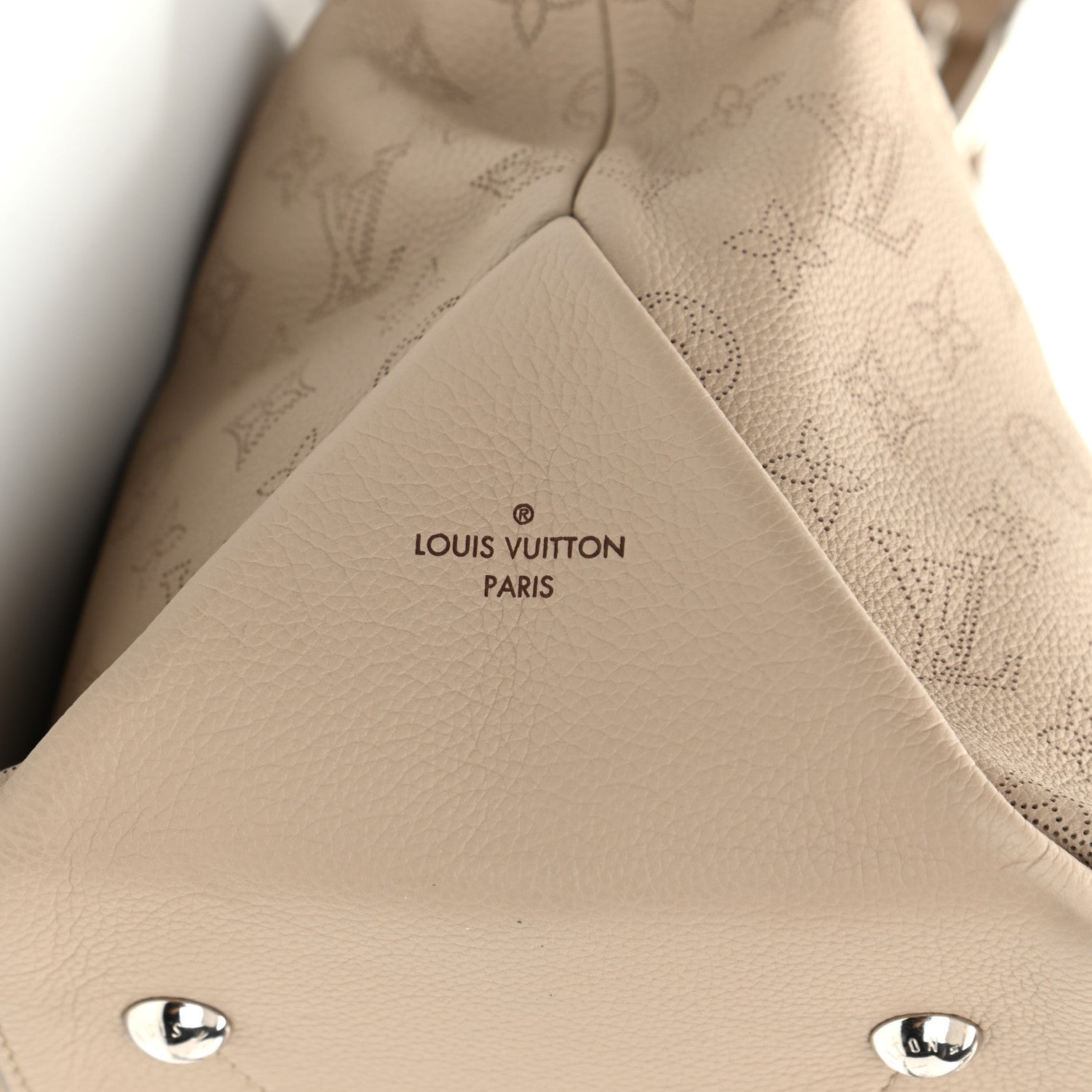 Louis Vuitton Mahina Beaubourg Hobo MM Galet 7 of 12
