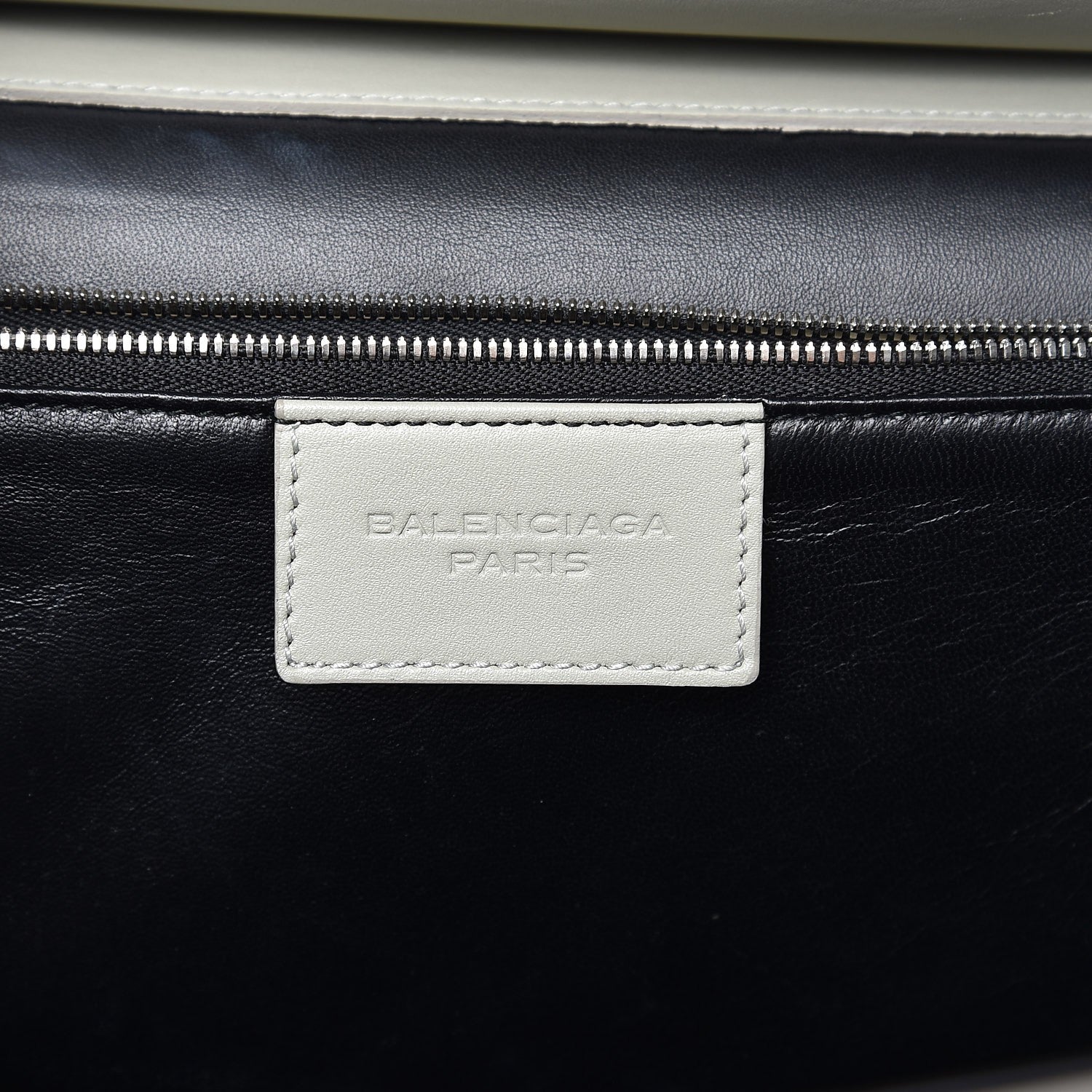 Balenciaga Smooth Calfskin Le Dix M Cartable Shoulder Bag Pearl Grey 7 of 12