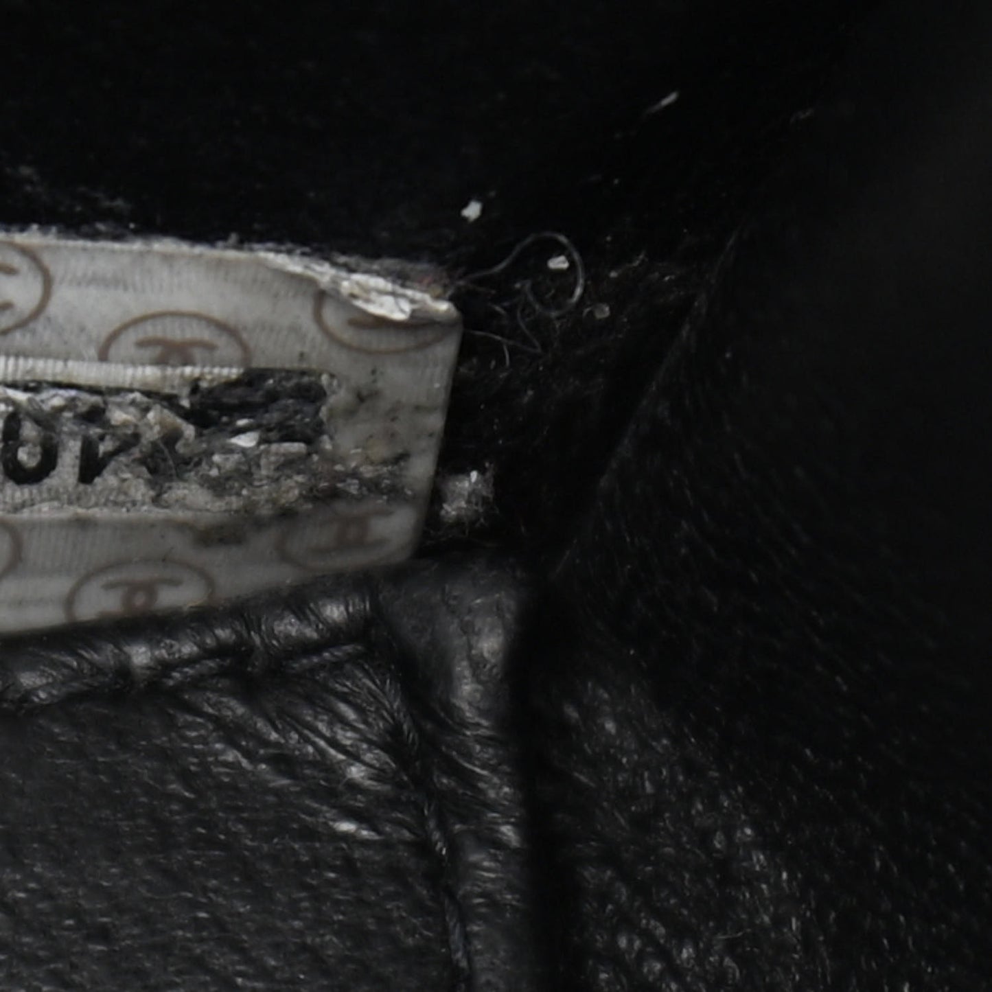 Caviar Diamond Stitched Tote So Black
