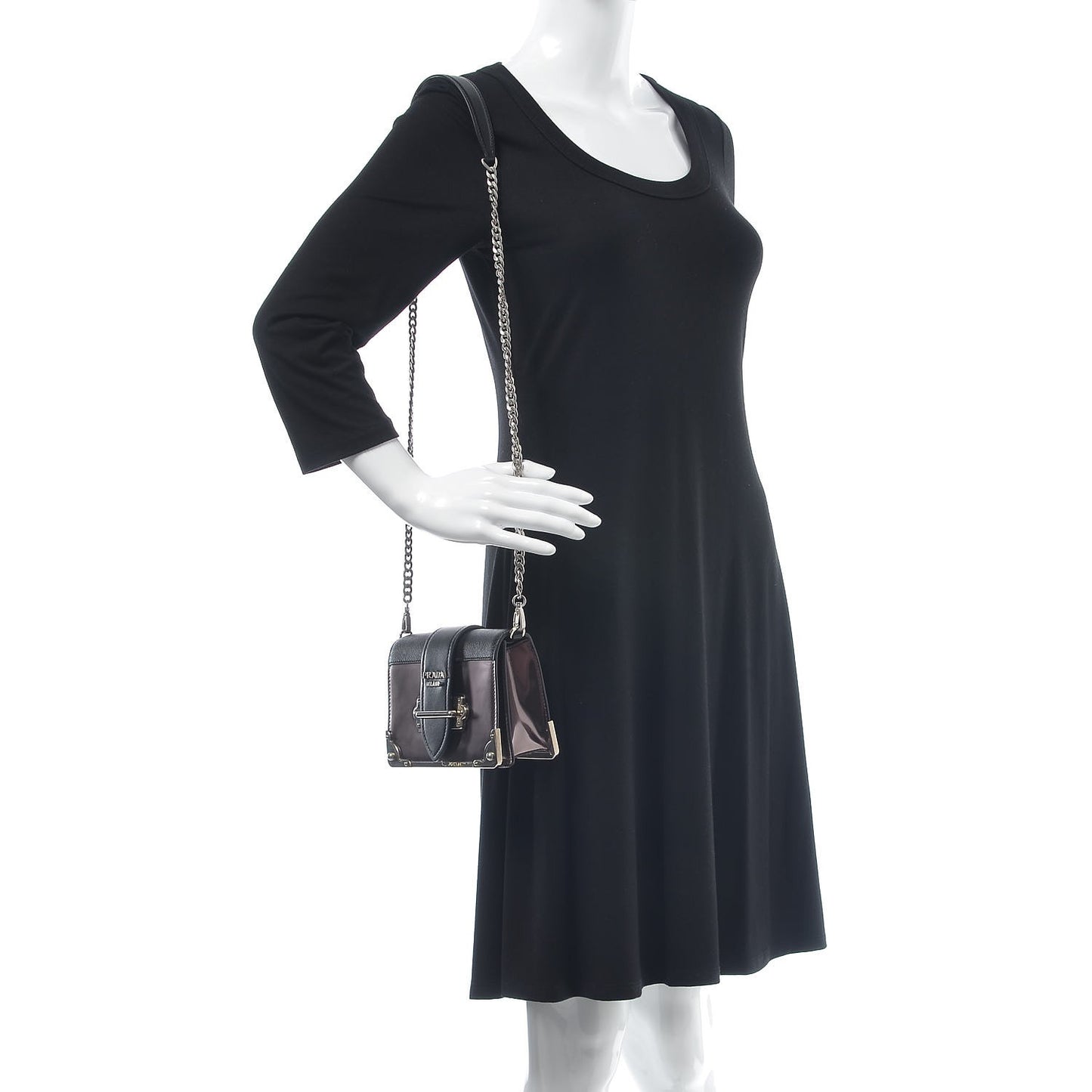 Metallic Vitello Saffiano Cahier Bag Ferro Black