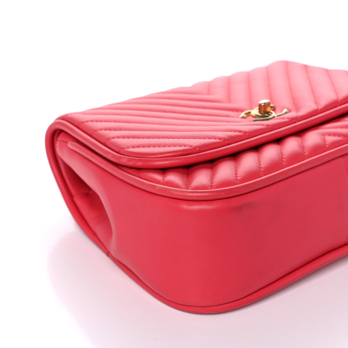 Lambskin Reverse Chevron Quilted Round Top Handle Flap Red