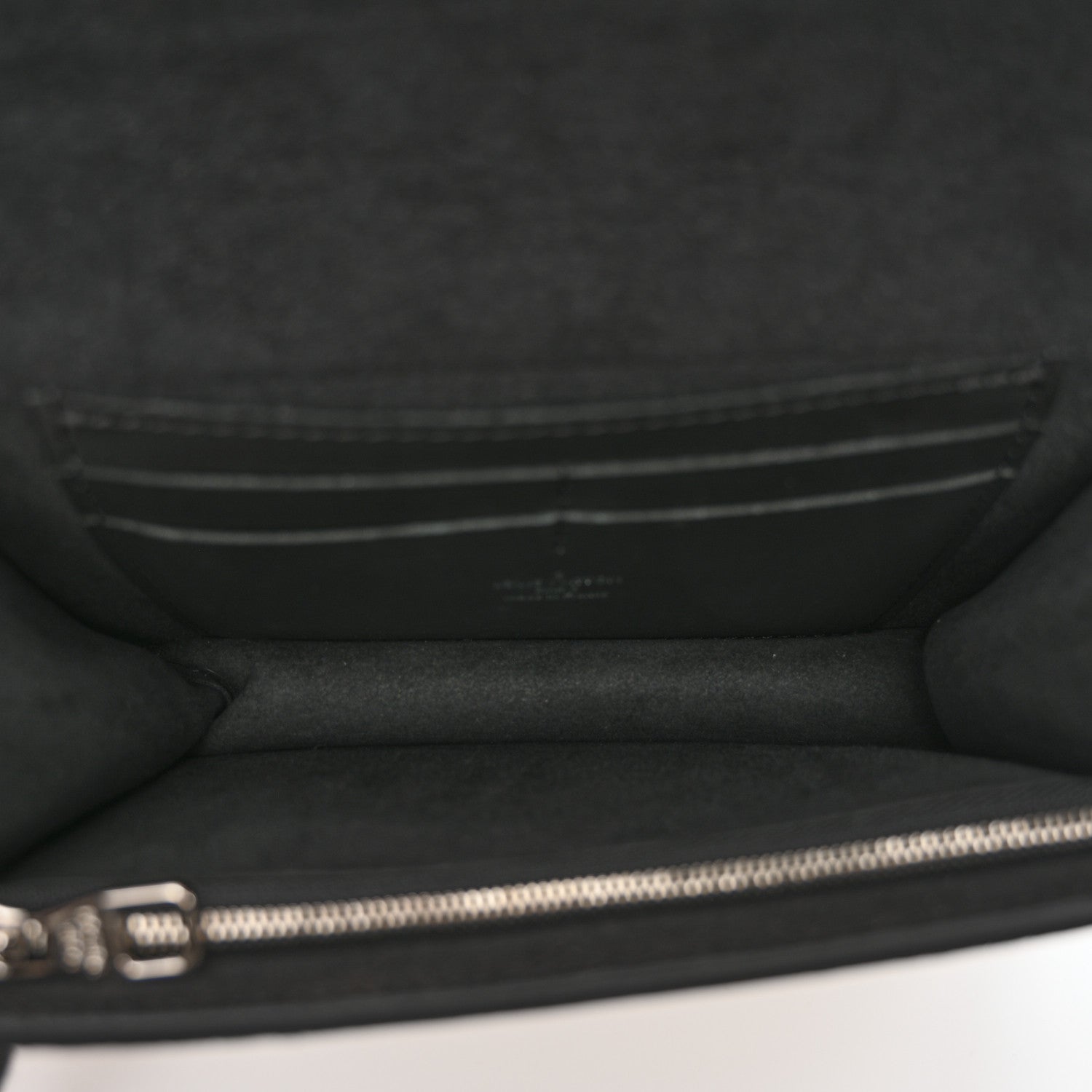 Louis Vuitton Reverse Monogram Giant Dauphine Bumbag 5 of 9