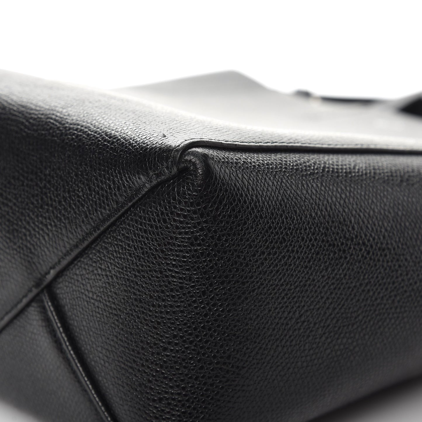 Grained Calfskin Small Vertical Cabas Black