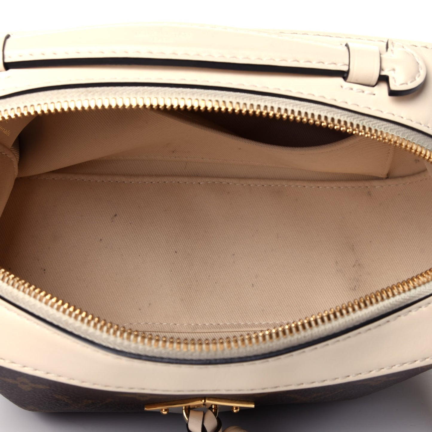 Monogram Saintonge Creme