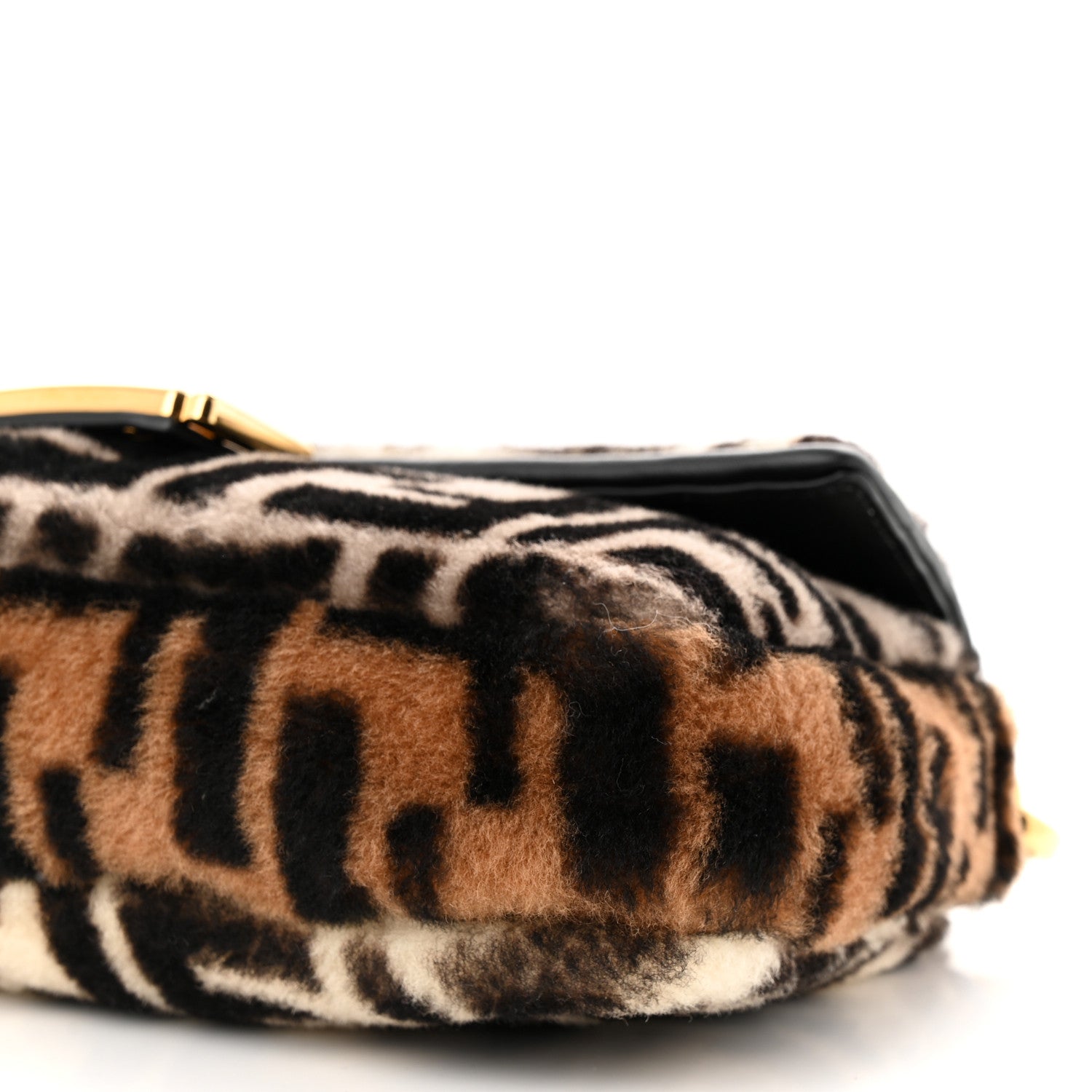 Fendi Shearling Vitello Dolce Macro FF 1974 Baguette White Ice 10 of 10