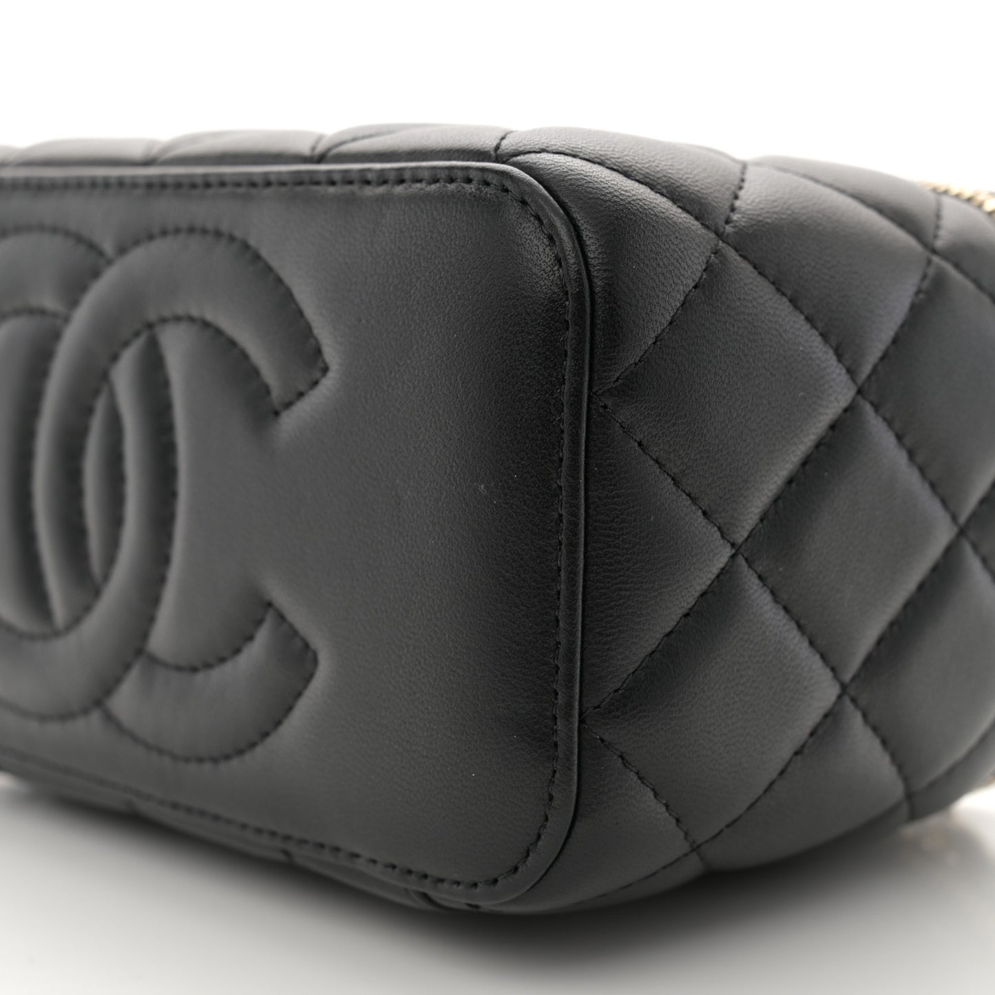 Lambskin Quilted Small Crystal Top Handle Vanity Case With Chain Black