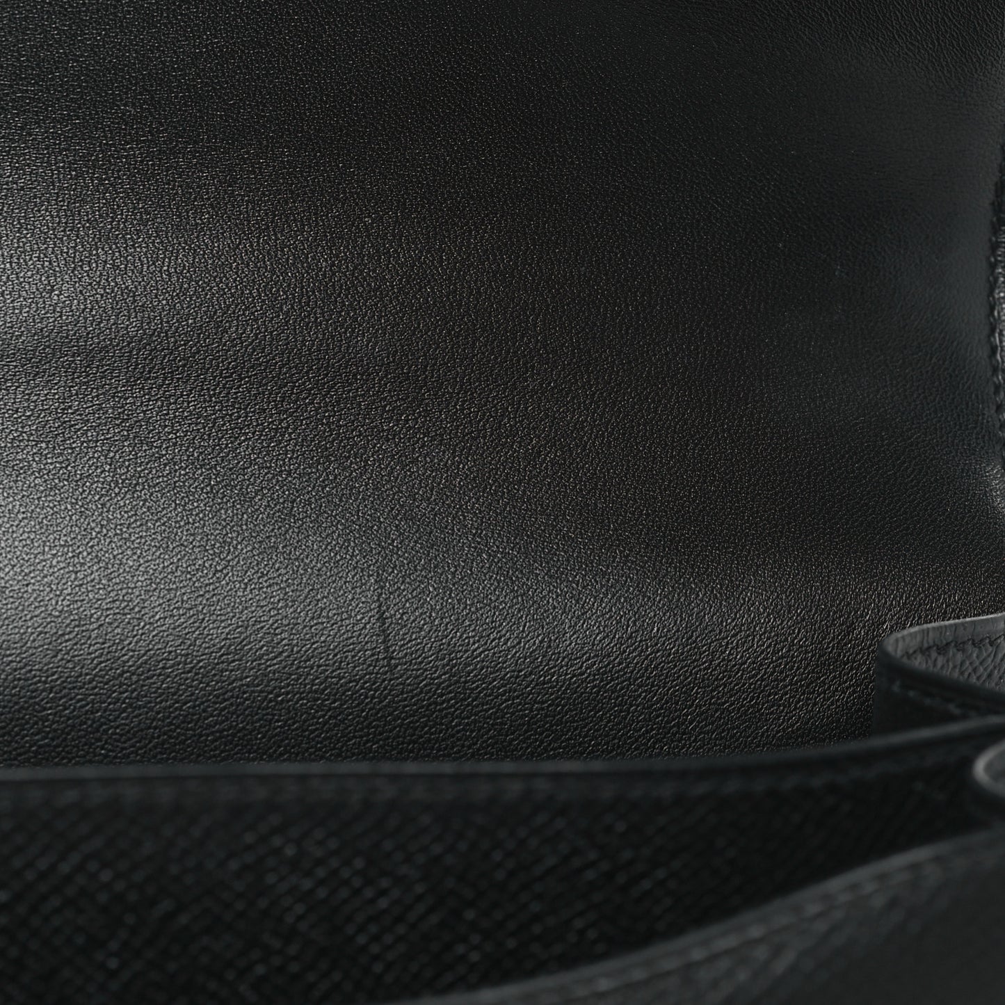 Epsom Constance 18 Black