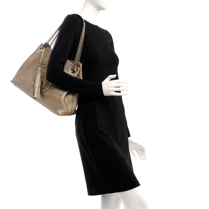 Gucci Metallic Pebbled Calfskin Medium Soho Chain Shoulder Bag Golden Beige 2 of 7