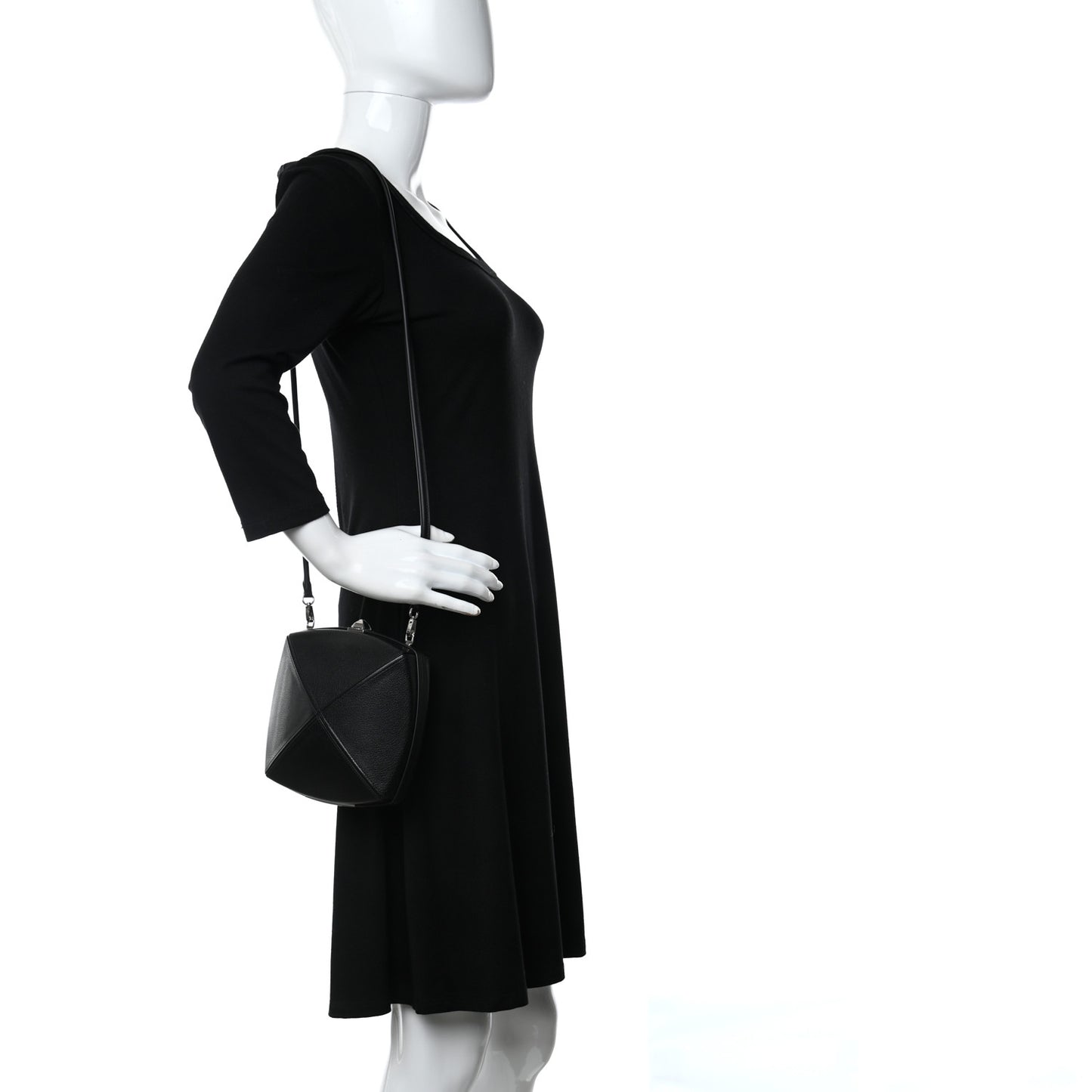 Chevre Chamkila Clou Medor Clutch Black