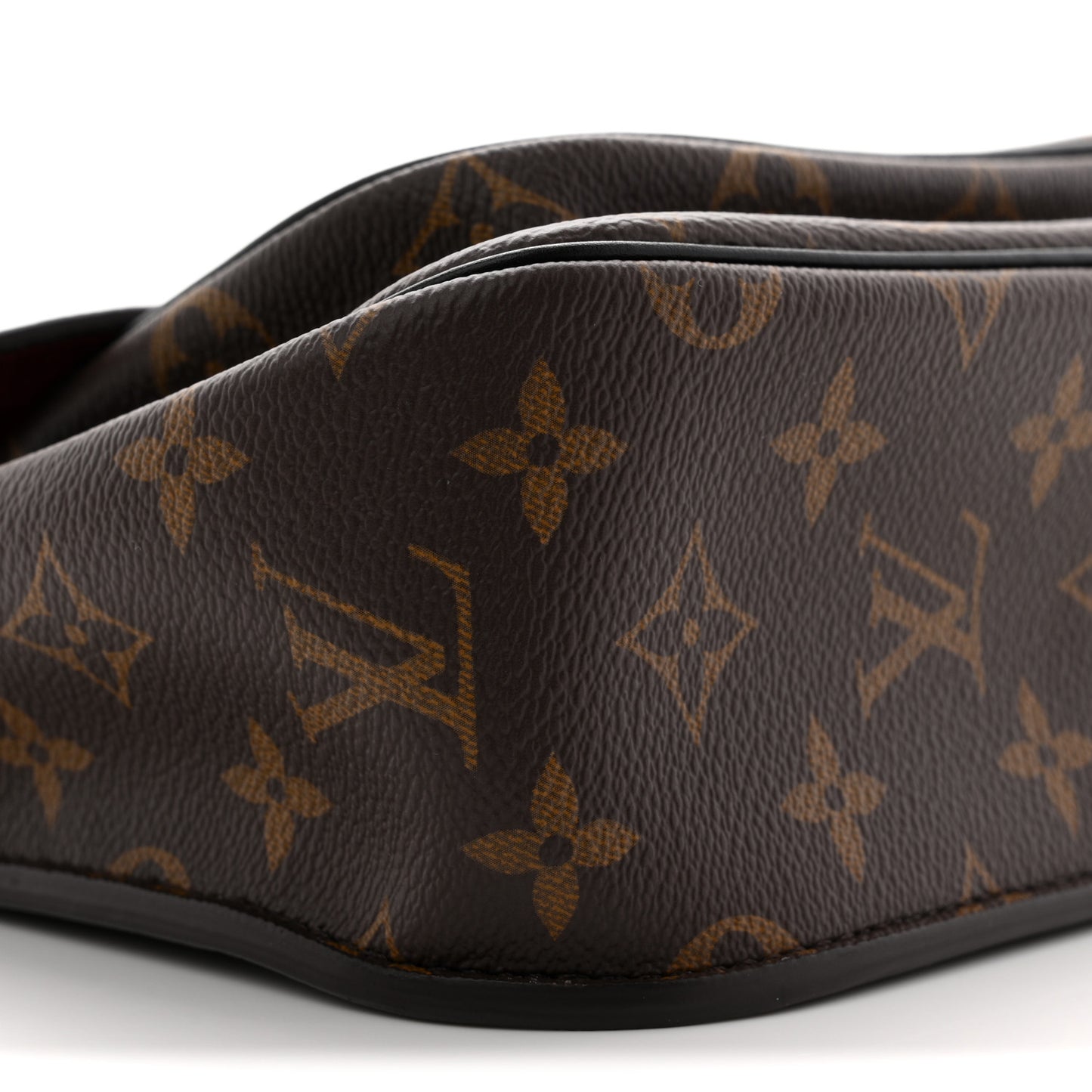 Monogram Passy
