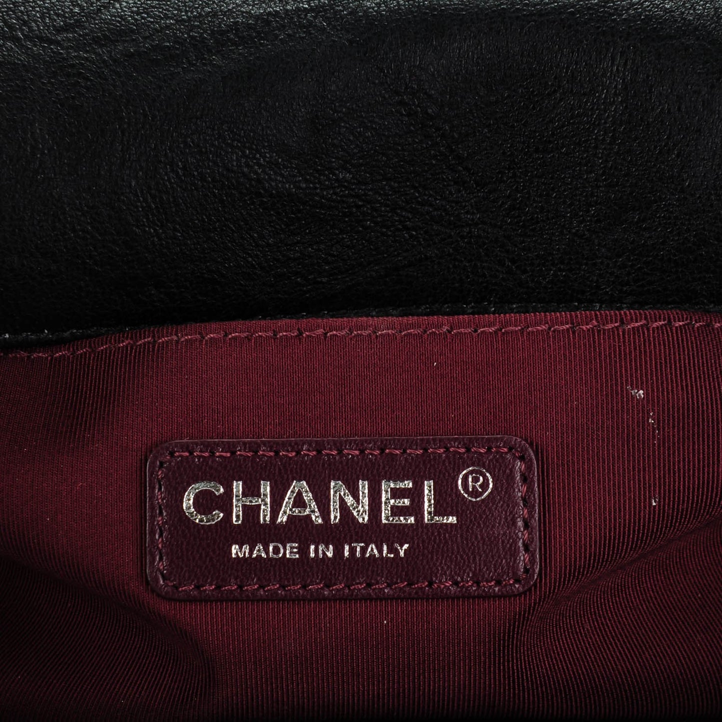 Crumpled Lambskin Medium Studded Boy Flap Black