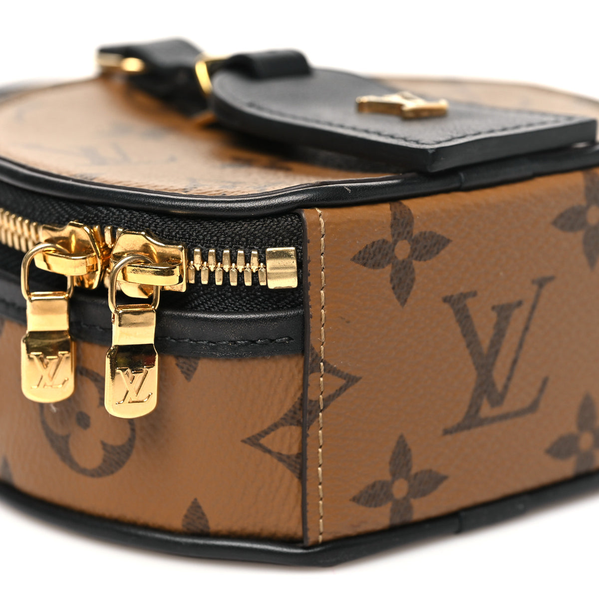 Louis Vuitton Mini Boite Chapeau Monogram Crossbody Bag. P0214 LOUIS VUITTON Petite Boite Chapeau Monogram Canvas Shoulder  main image 3