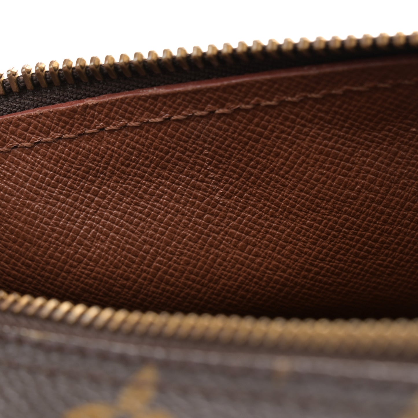 Monogram Papillon 26