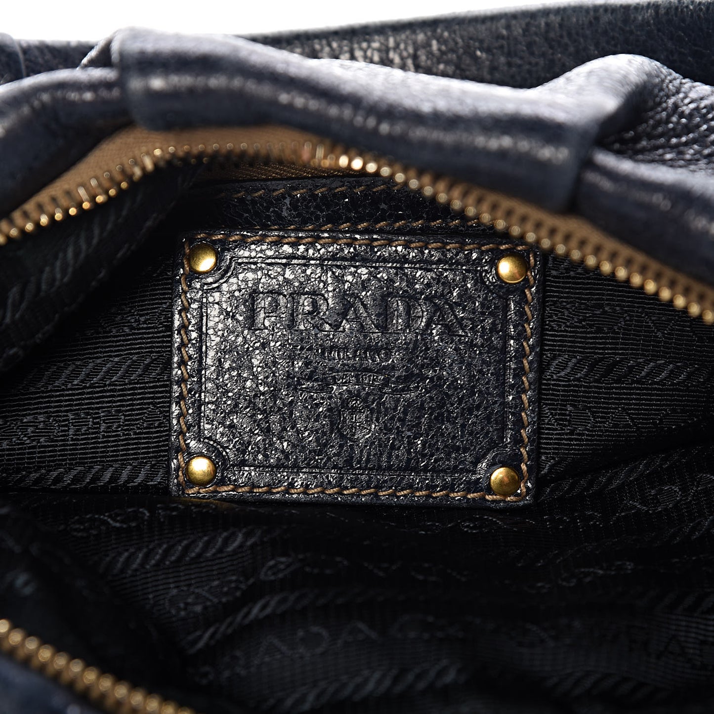 Metallic Vitello Daino Hobo Dark Blue