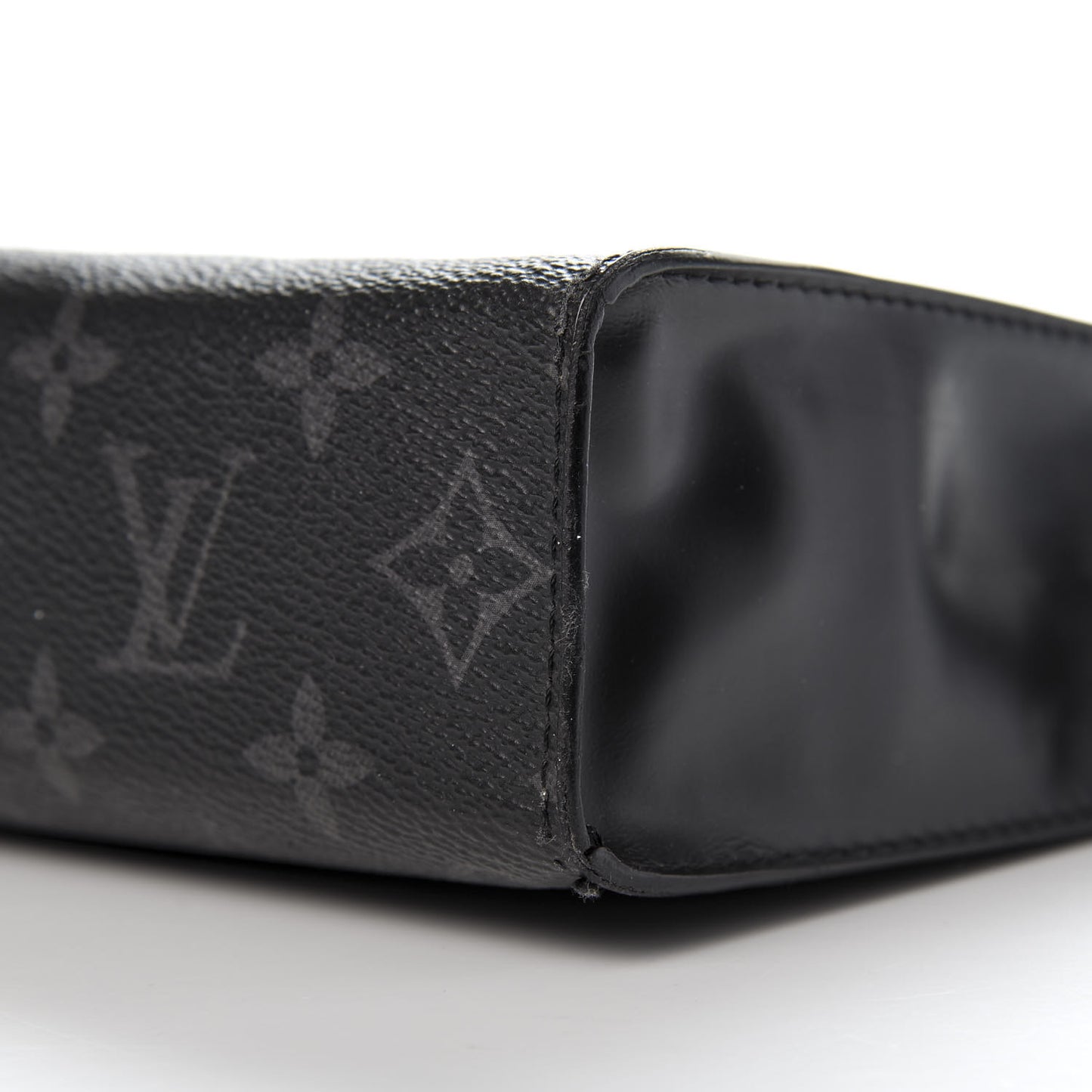 Monogram Eclipse Pochette Voyage MM