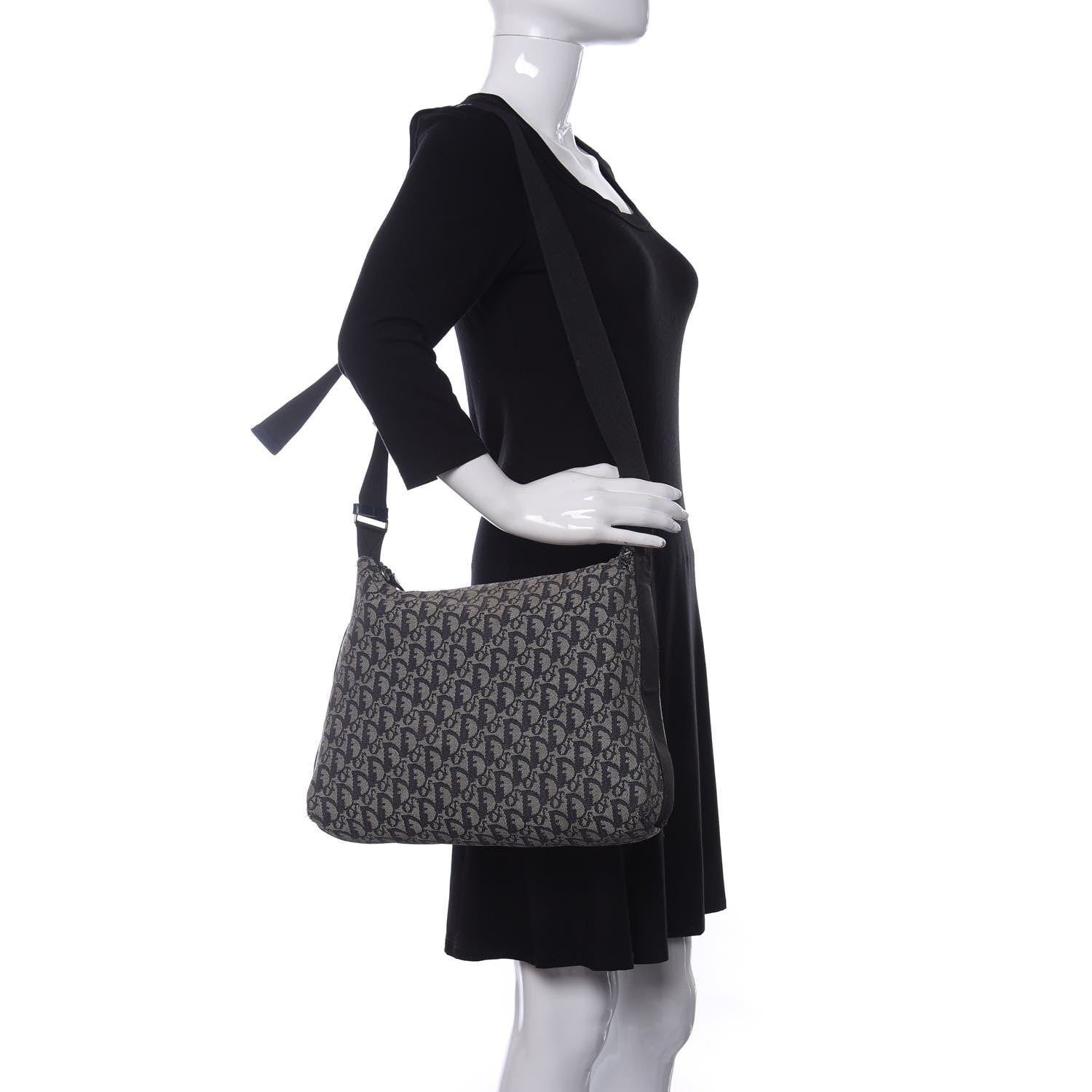 Christian Dior Monogram Messenger Navy 2 of 18