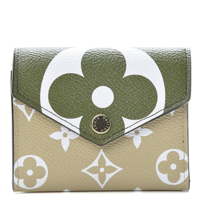Louis Vuitton Monogram Giant Zoe Wallet Kaki 1 of 8