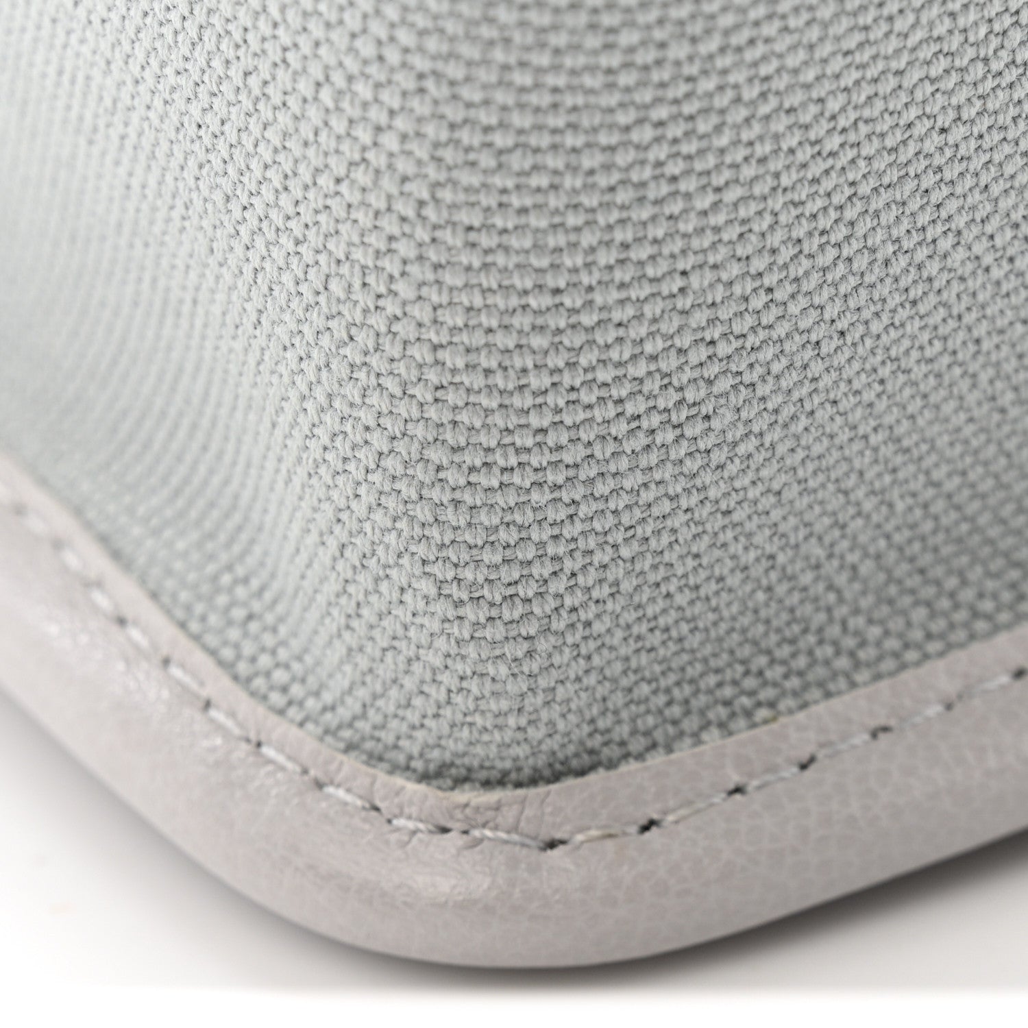 Jacquemus Canvas Le Messageru Grey 1830286 – FASHIONPHILE